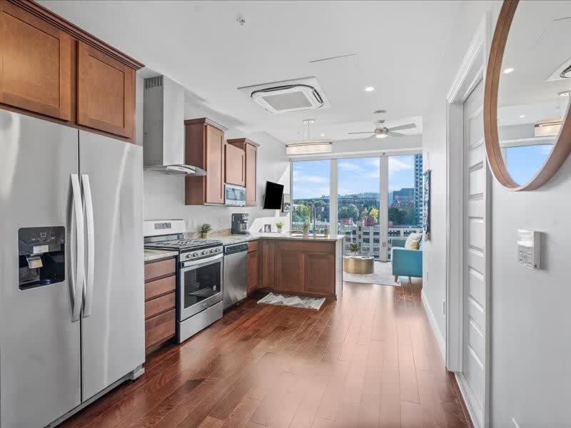 פיטסבורג Cozysuites Roomy 1Br, Ppg Paints Arena, Pitts מראה חיצוני תמונה